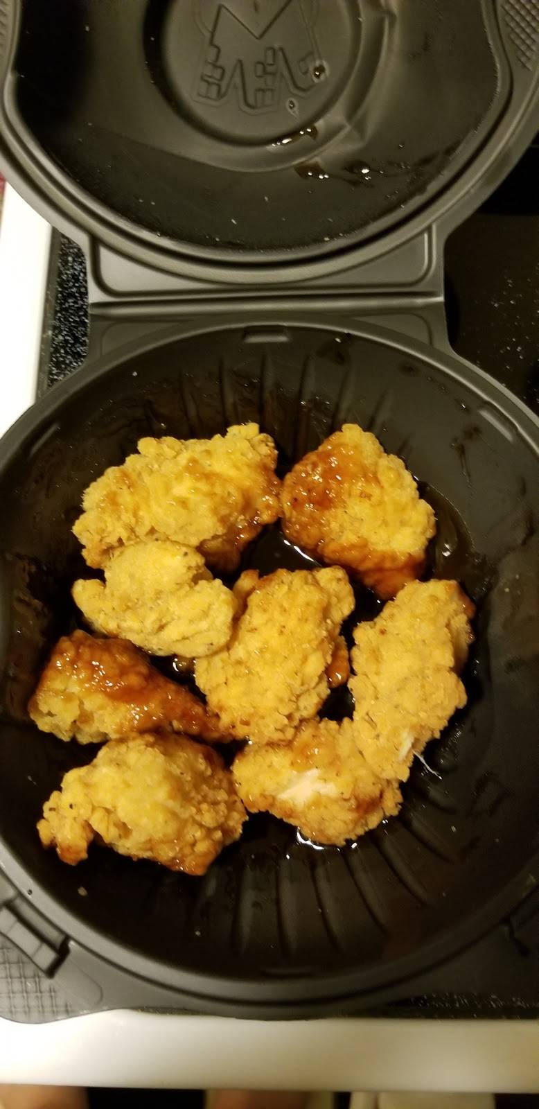 Pizza Hut | restaurant | 215 Pelham Rd Ste A101, Greenville, SC 29615, USA | 8642325633 OR +1 864-232-5633