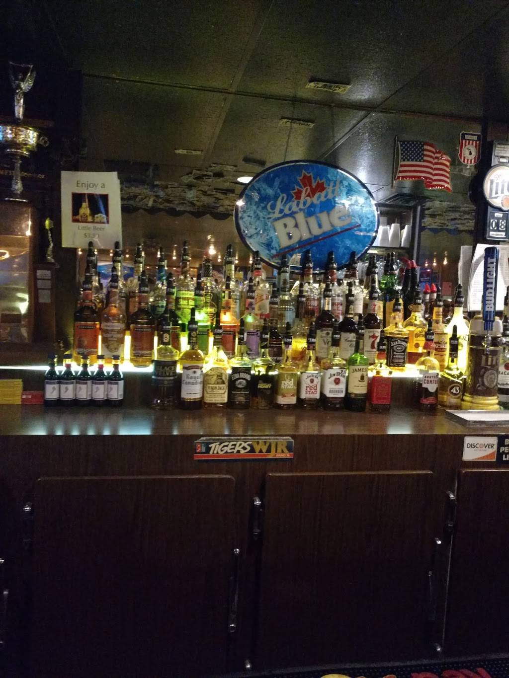 Winners Circle Bar & Grill | restaurant | 5879 Shea Rd, Township of Cottrellville, MI 48039, USA | 8107653868 OR +1 810-765-3868