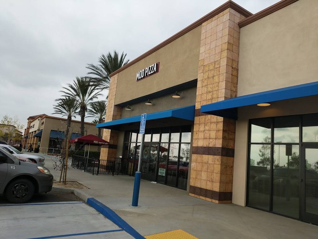 MOD Pizza | restaurant | 16421 Sierra Lakes Pkwy #100, Fontana, CA 92336, USA | 9093025551 OR +1 909-302-5551