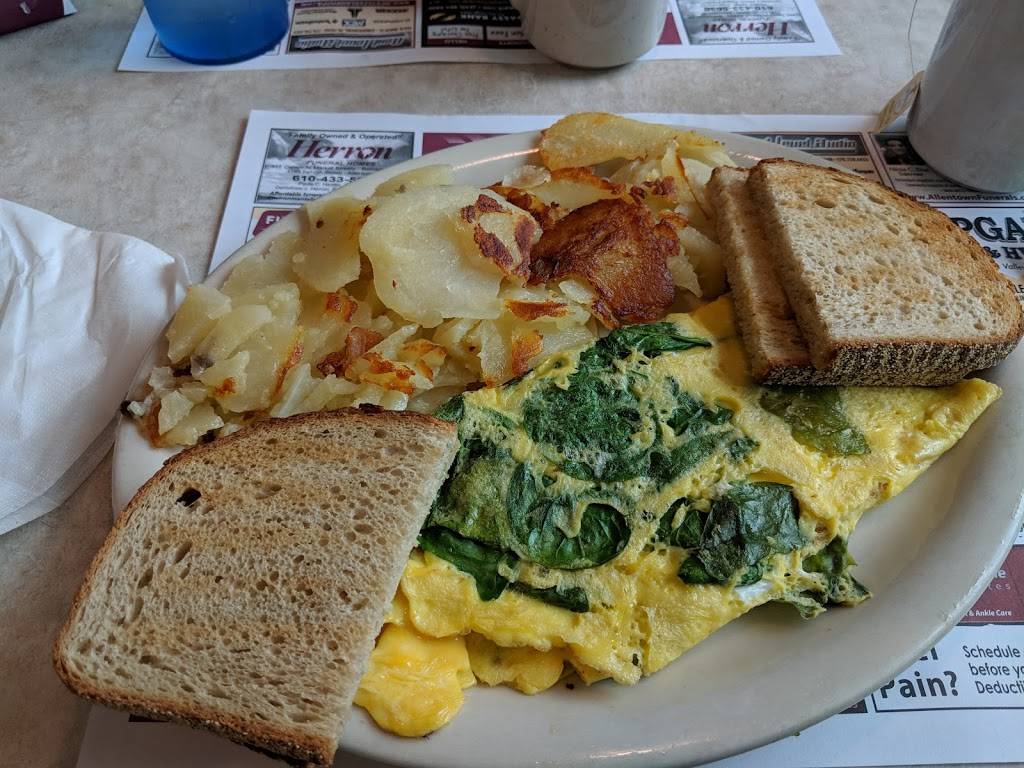 Hamilton Family Restaurant | restaurant | 2027 Hamilton St, Allentown, PA 18104, USA | 6104336452 OR +1 610-433-6452