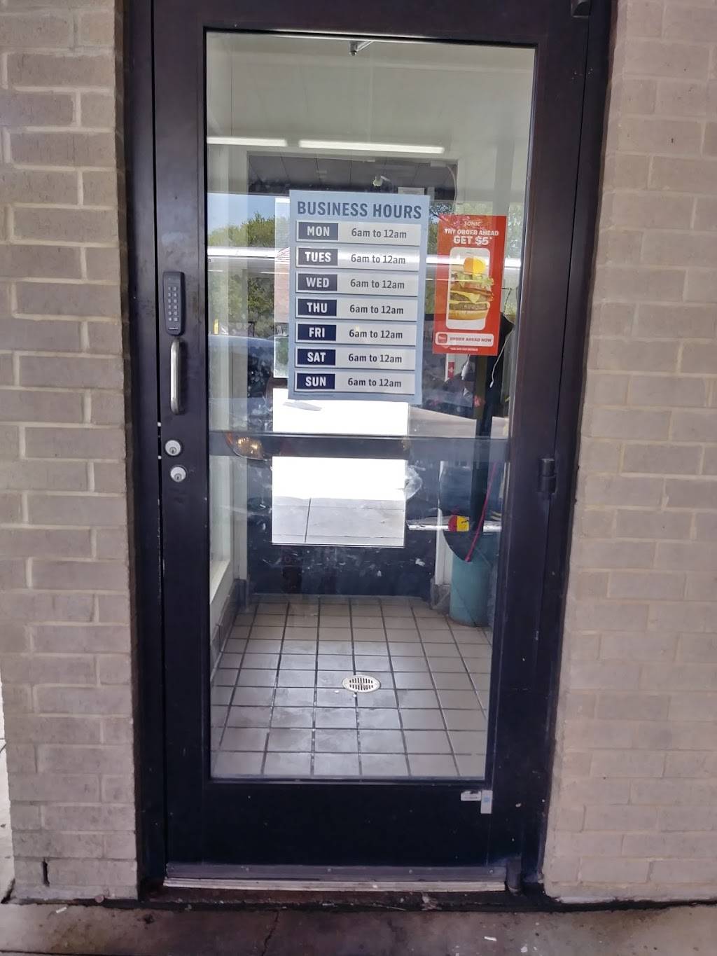 Sonic Drive-In | restaurant | 1700 Western Center Blvd, Fort Worth, TX 76131, USA | 8178470178 OR +1 817-847-0178