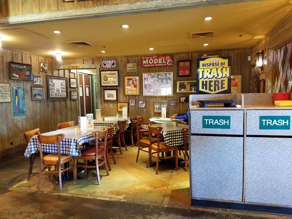 Portillos Hot Dogs | meal takeaway | 3895 E Main St, St. Charles, IL 60174, USA | 6307628484 OR +1 630-762-8484