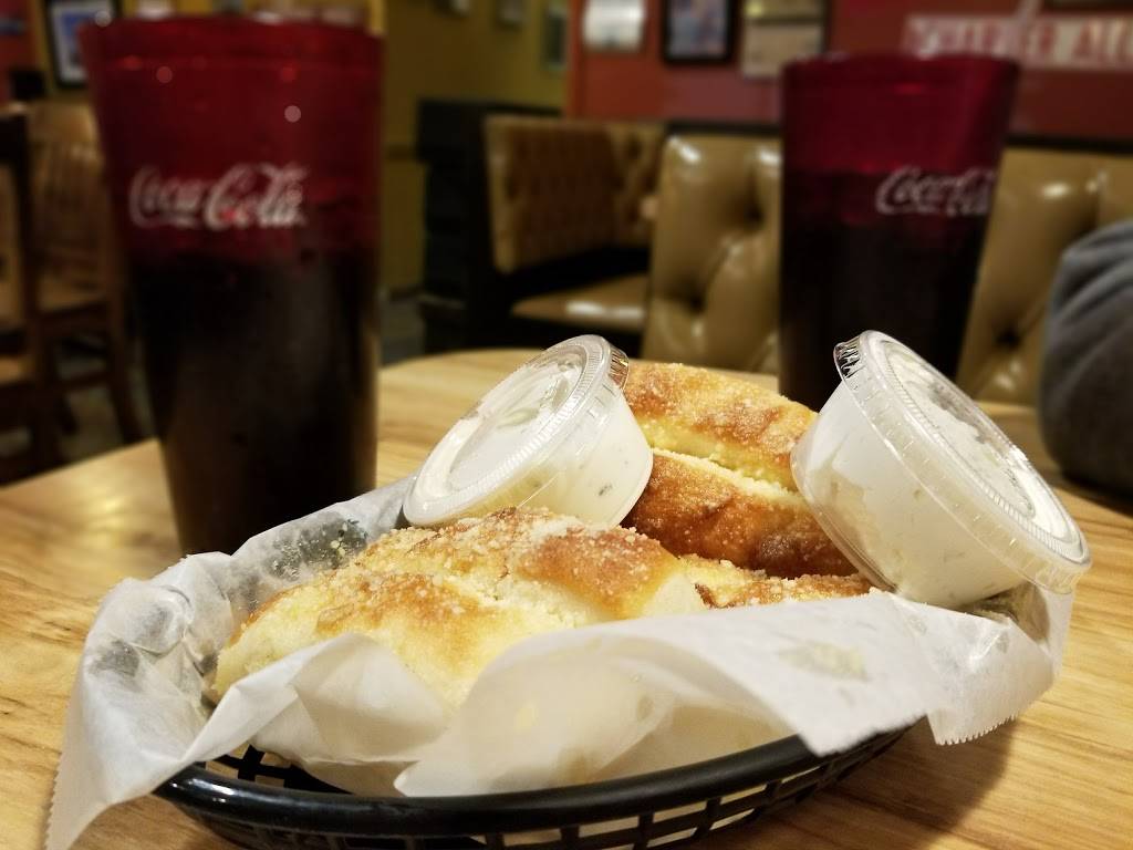 Towne Square Brick Oven Pizza | restaurant | 918 S Rochester Rd, Rochester Hills, MI 48307, USA | 2486502200 OR +1 248-650-2200