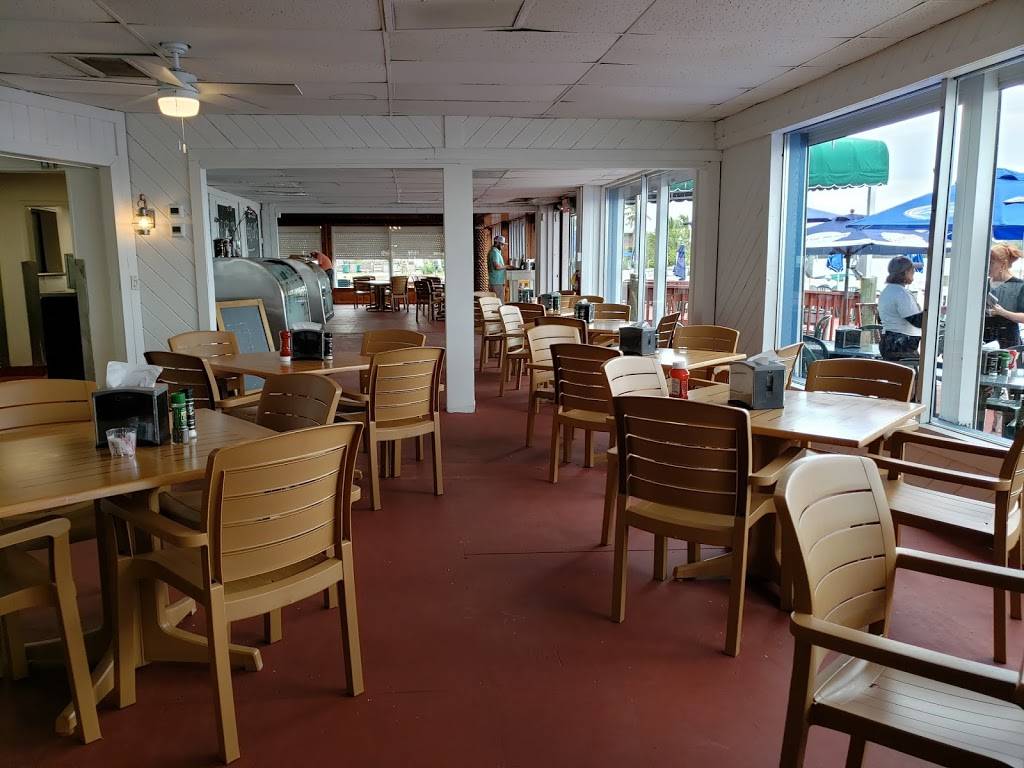 Paradise Found Restaurant and Bar | restaurant | 401 Papaya St, Goodland, FL 34140, USA | 2393307773 OR +1 239-330-7773