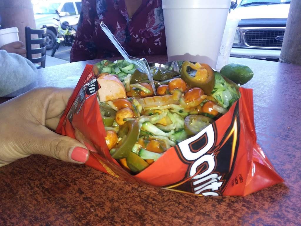 Tacos Expressz Chena | restaurant | 1640 E University Ave, Des Moines, IA 50316, USA | 5157780378 OR +1 515-778-0378