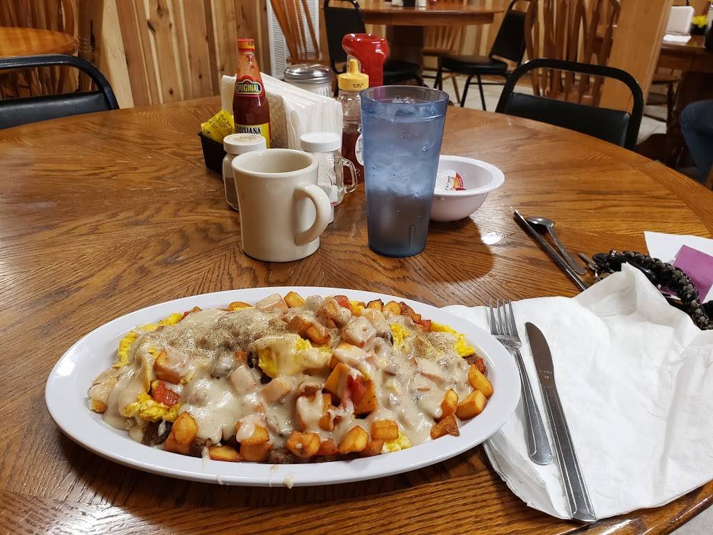 The Family Table Restaurant | restaurant | 011014 02700, Ashland City, TN 37015, USA | 6156853002 OR +1 615-685-3002