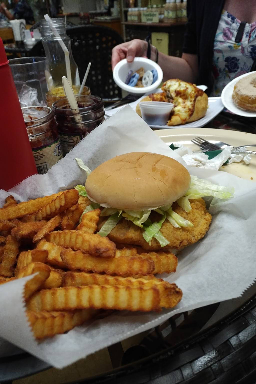 Moose Lake Christian Craft Village Inc. | restaurant | 11330 E 500 S, Laotto, IN 46763, USA | 2606372372 OR +1 260-637-2372