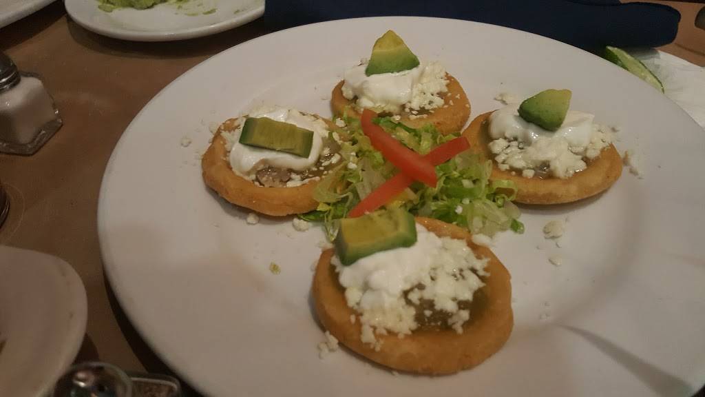 La Encantada Restaurant | restaurant | 3437 W North Ave, Chicago, IL 60647, USA | 7734895026 OR +1 773-489-5026