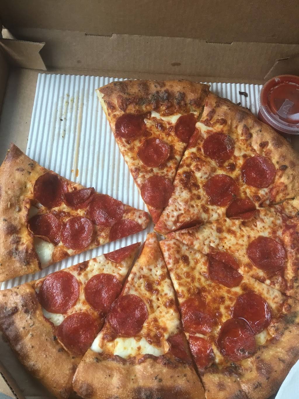 Pizza Hut | restaurant | 5305 Jefferson Davis Hwy, Fredericksburg, VA 22408, USA | 5408988888 OR +1 540-898-8888