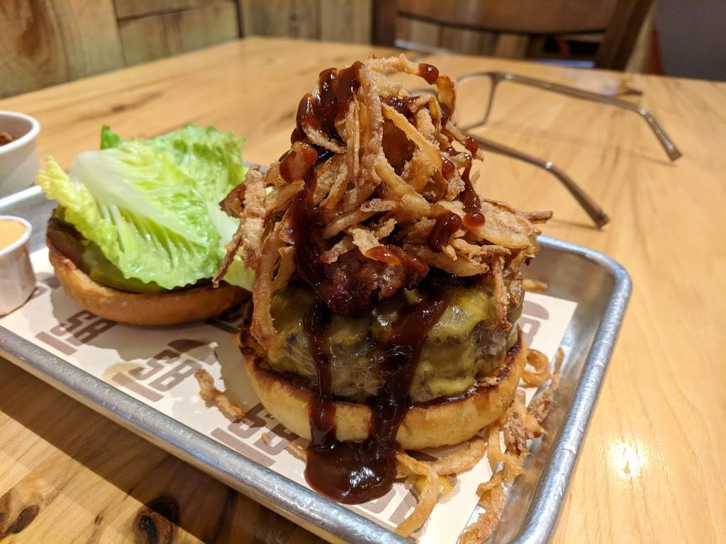 Standard Burger | restaurant | 8812 3rd Ave, Brooklyn, NY 11209, USA | 7183172333 OR +1 718-317-2333