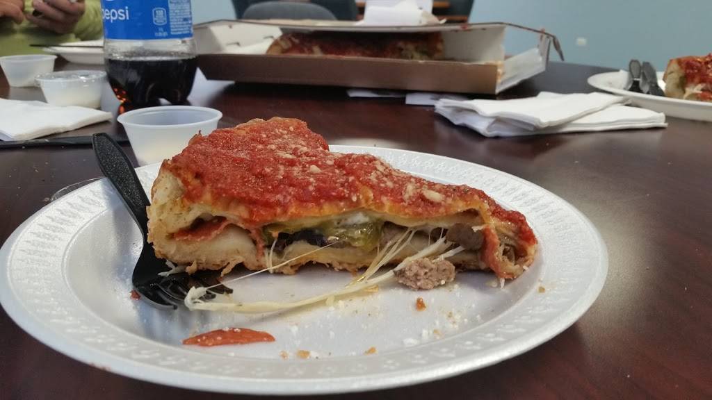 Nicks Pizza & Beef | restaurant | 815 Mannheim Rd, Bellwood, IL 60104, USA | 7084932200 OR +1 708-493-2200