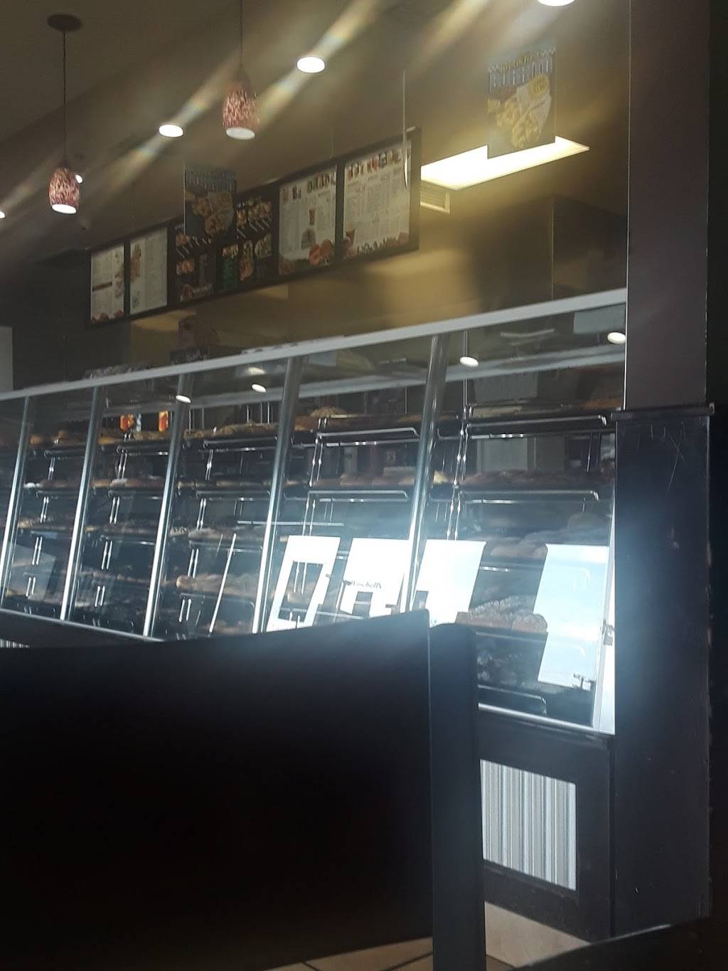 Winchells Donut House | cafe | 1457 Florence Ave, Los Angeles, CA 90001, USA | 3232773255 OR +1 323-277-3255