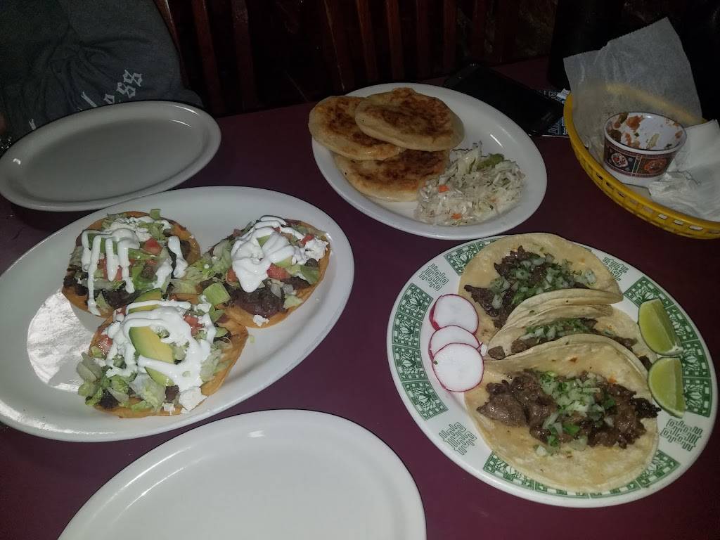 King Tacos | restaurant | 388 Broadway, Chelsea, MA 02150, USA | 6178844900 OR +1 617-884-4900