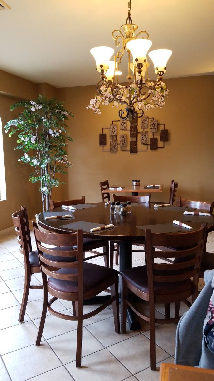 Vincenzos Pizzeria & Caterring | restaurant | 131 N Main Ave, Scranton, PA 18504, USA | 5703471060 OR +1 570-347-1060