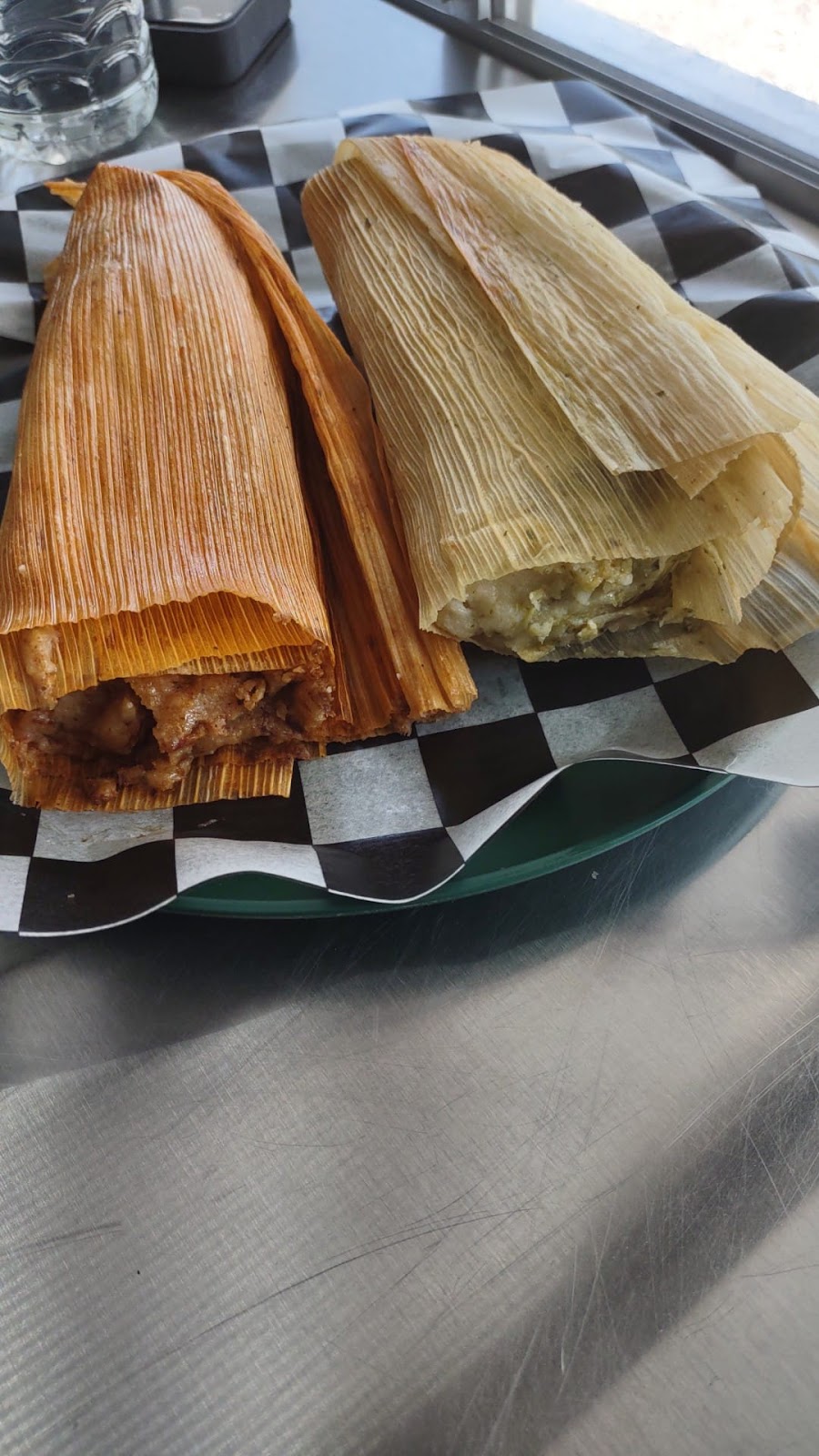 Delicias Sobre Ruedas LLC | restaurant | 160 Railroad Ave, Tuckerton, NJ 08087, USA | 6092050372 OR +1 609-205-0372