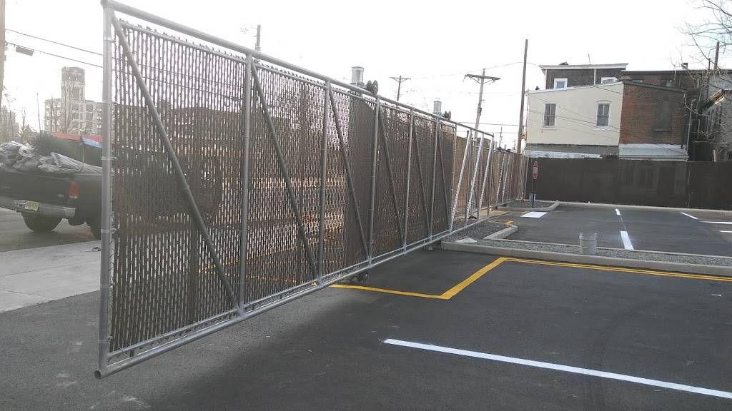 Brandy Deli | meal takeaway | 100 Walnut Ave, Trenton, NJ 08609, USA | 6093924711 OR +1 609-392-4711