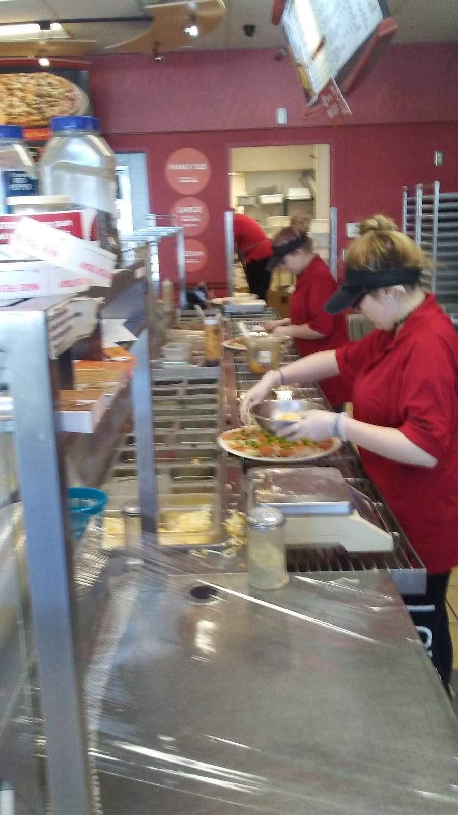 Papa Murphys Take N Bake Pizza | meal takeaway | 4401 E 10th St, Indianapolis, IN 46201, USA | 3173567272 OR +1 317-356-7272