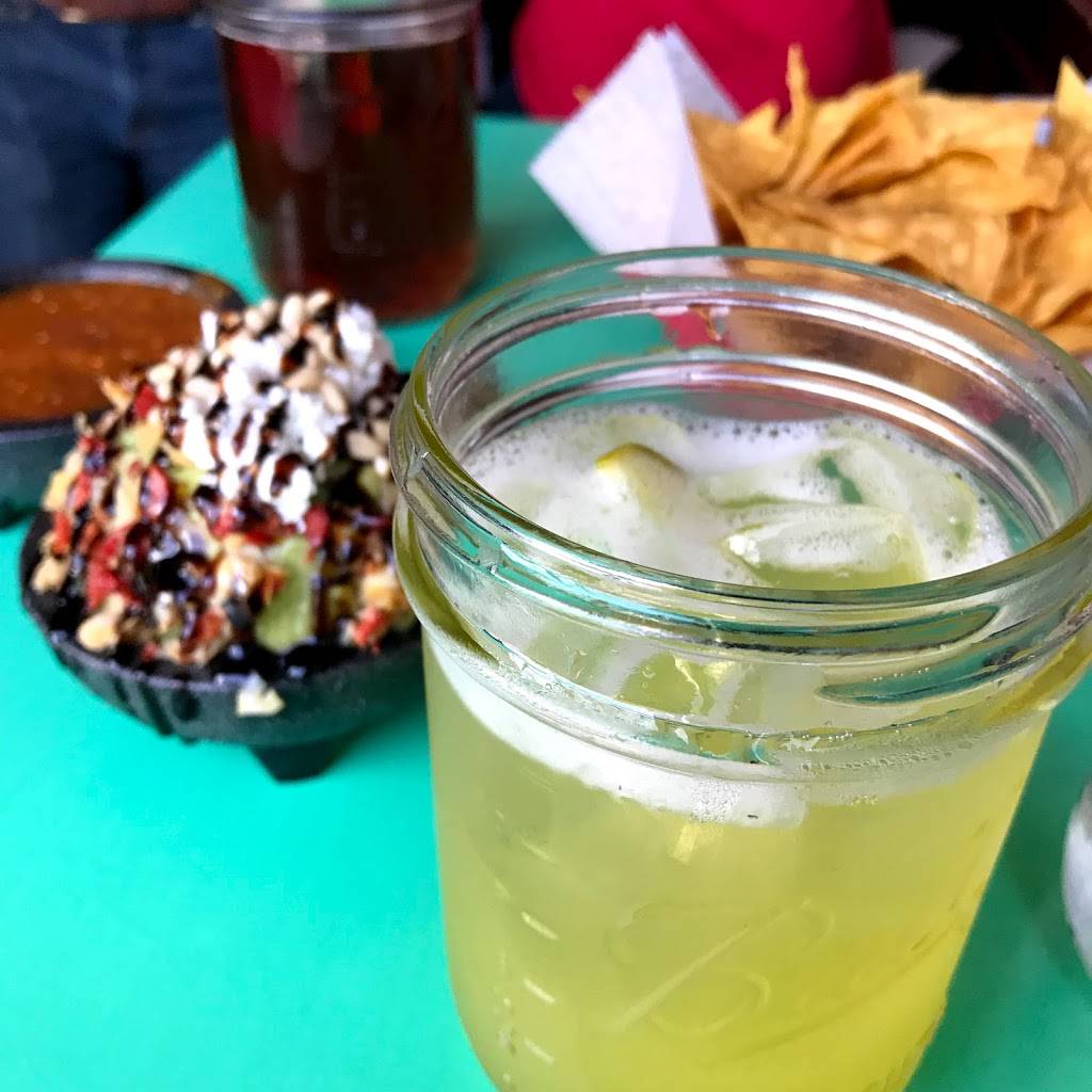 Barrio Willoughby | restaurant | 4061 Erie St, Willoughby, OH 44094, USA | 4408561400 OR +1 440-856-1400