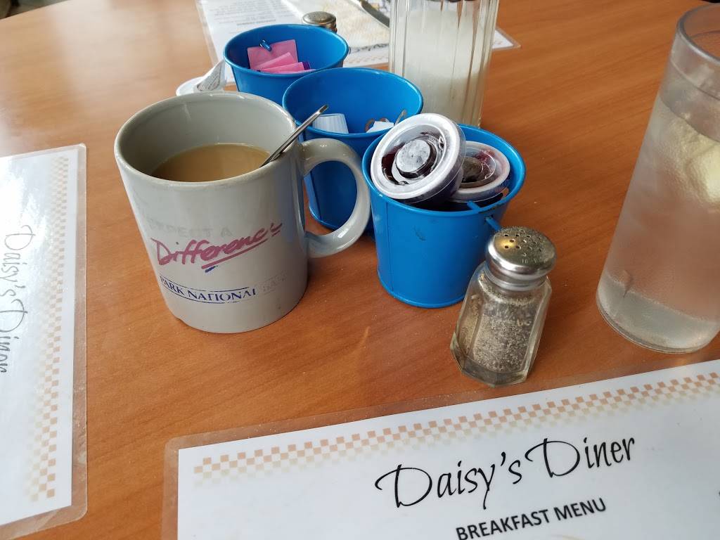 Daisys Diner | restaurant | 3 W Church St, Newark, OH 43055, USA | 7403495099 OR +1 740-349-5099