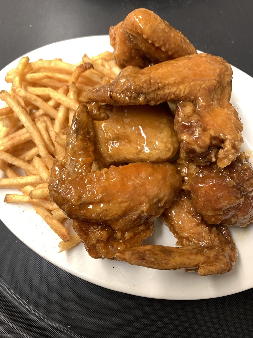 Callihans Restaurant on Pinhook | restaurant | 2011 W Pinhook Rd, Lafayette, LA 70508, USA | 3378069992 OR +1 337-806-9992