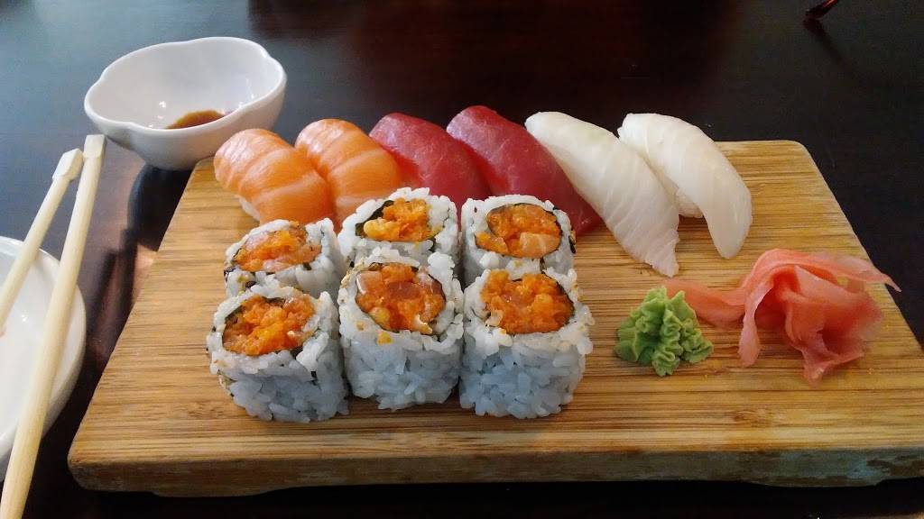 Joya Sushi | restaurant | 1630 Main St W, Hamilton, ON L8S 1G3, Canada | 9055251114 OR +1 905-525-1114