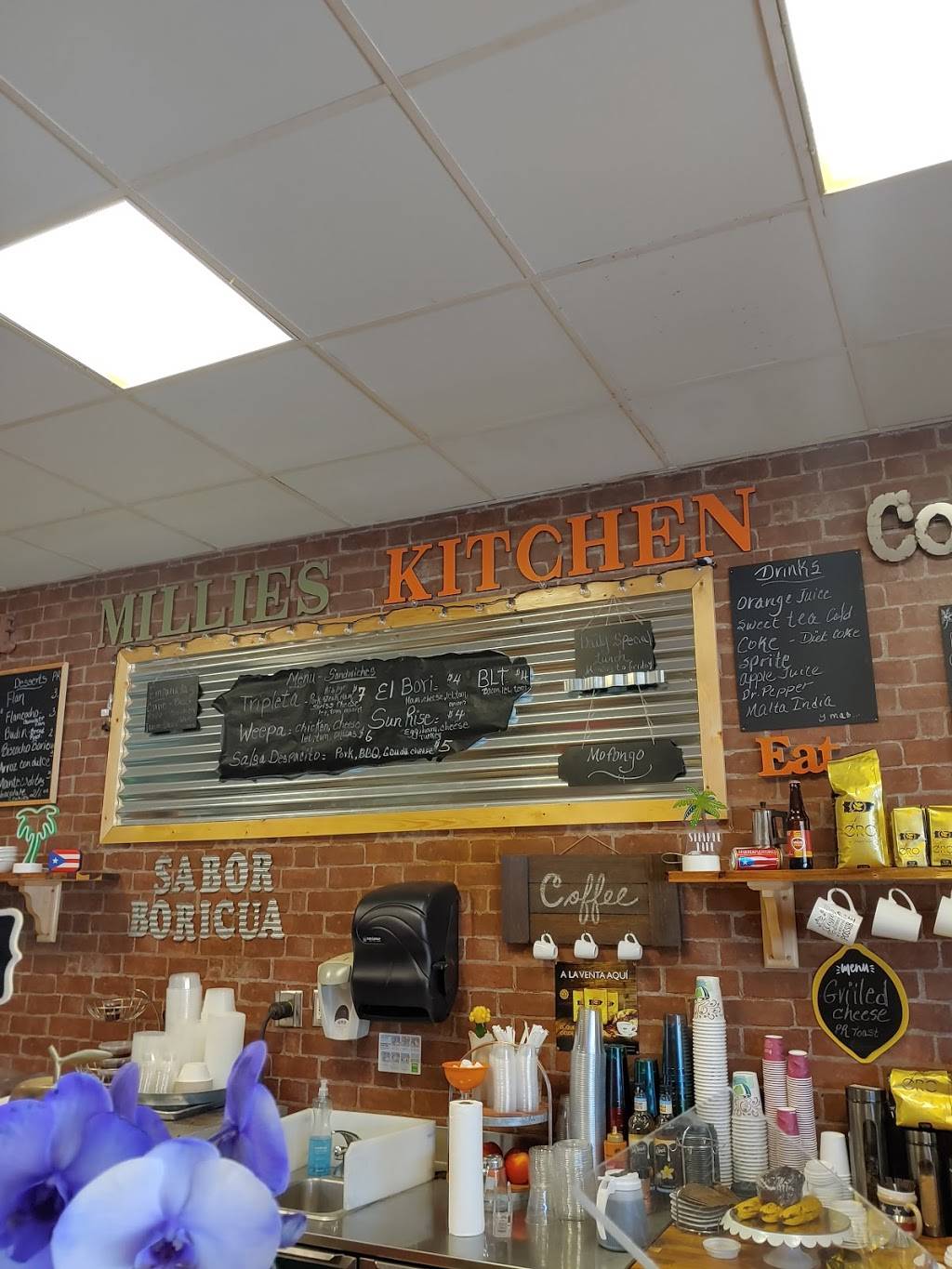 Millie’s Kitchen | restaurant | 3105 Alcoa Hwy, Knoxville, TN 37920, USA | 8655406083 OR +1 865-540-6083