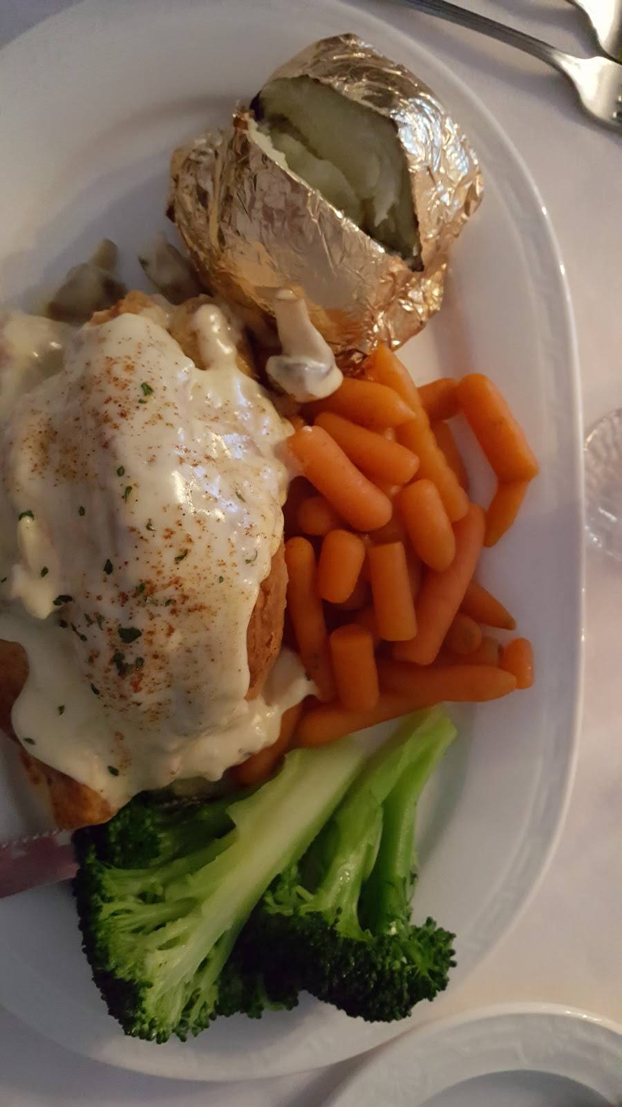 Royal Coachman | restaurant | 8087 2, Napanee, ON K7R 3K6, Canada | 6133549124 OR +1 613-354-9124