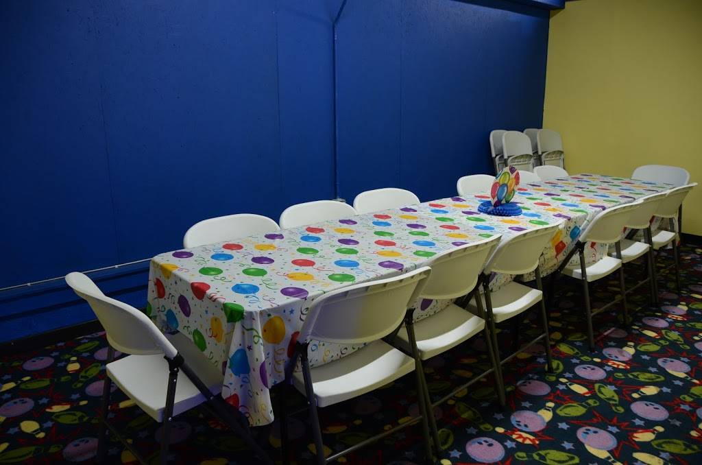 Southern Lanes | meal takeaway | 3001 Canton St, Hopkinsville, KY 42240, USA | 2708742265 OR +1 270-874-2265