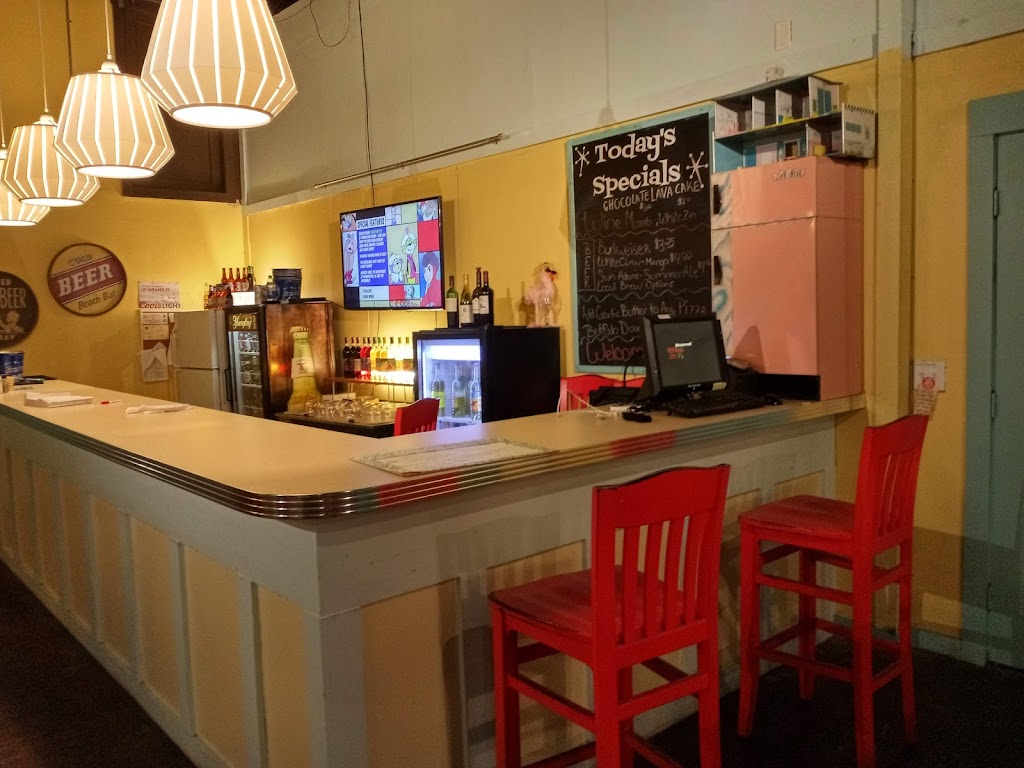 Boomerang Pizza Kitchen | restaurant | 5227 Willing St, Milton, FL 32570, USA | 8505641465 OR +1 850-564-1465