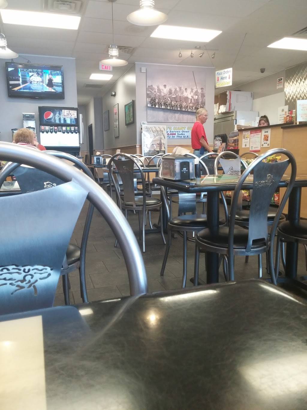 Larrys Giant Subs | restaurant | 7895 Normandy Blvd, Jacksonville, FL 32221, USA | 9047817600 OR +1 904-781-7600