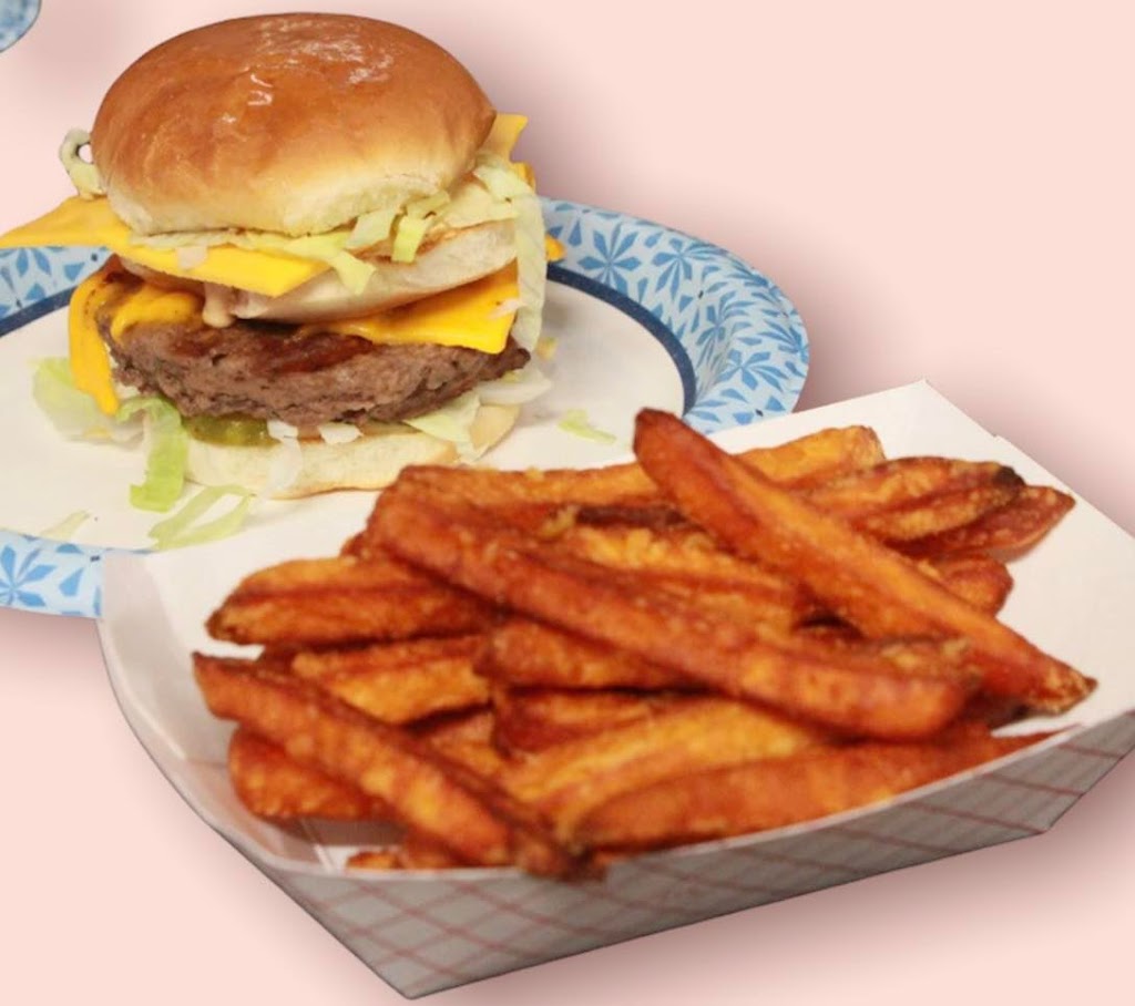 Fruitarian Cafe | restaurant | 6121 Washington St C, Denver, CO 80216, USA | 7209654334 OR +1 720-965-4334