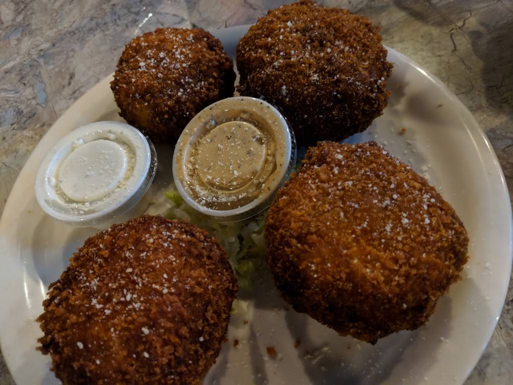 Friendly Confines Sports Restaurant | restaurant | 7025 Co Rd 46A, Lake Mary, FL 32746, USA | 3212570536 OR +1 321-257-0536