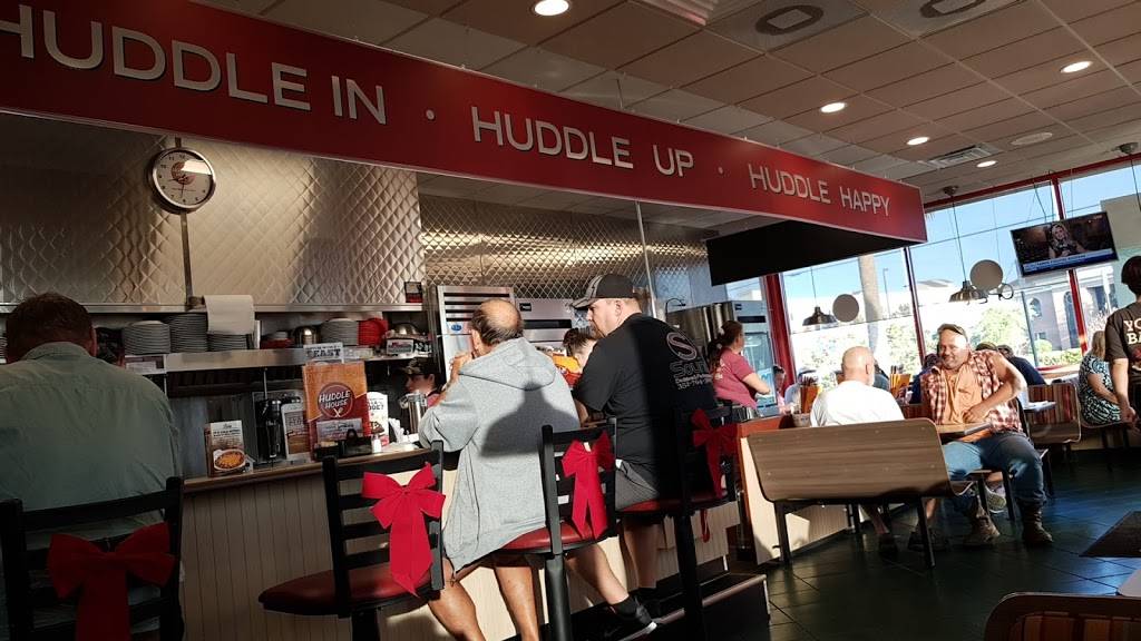 Huddle House | restaurant | 1208 North NE 5th St, Crystal River, FL 34429, USA | 3527946694 OR +1 352-794-6694