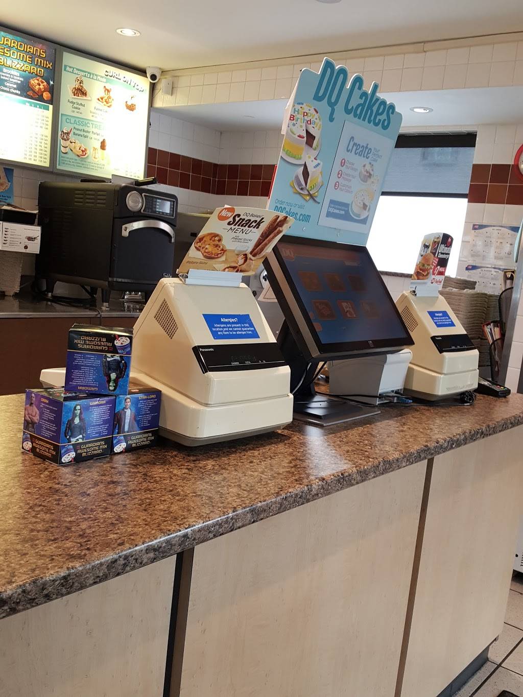 Dairy Queen Grill & Chill | restaurant | 235 Simcoe St S, Oshawa, ON L1H 4H3, Canada | 9055769693 OR +1 905-576-9693