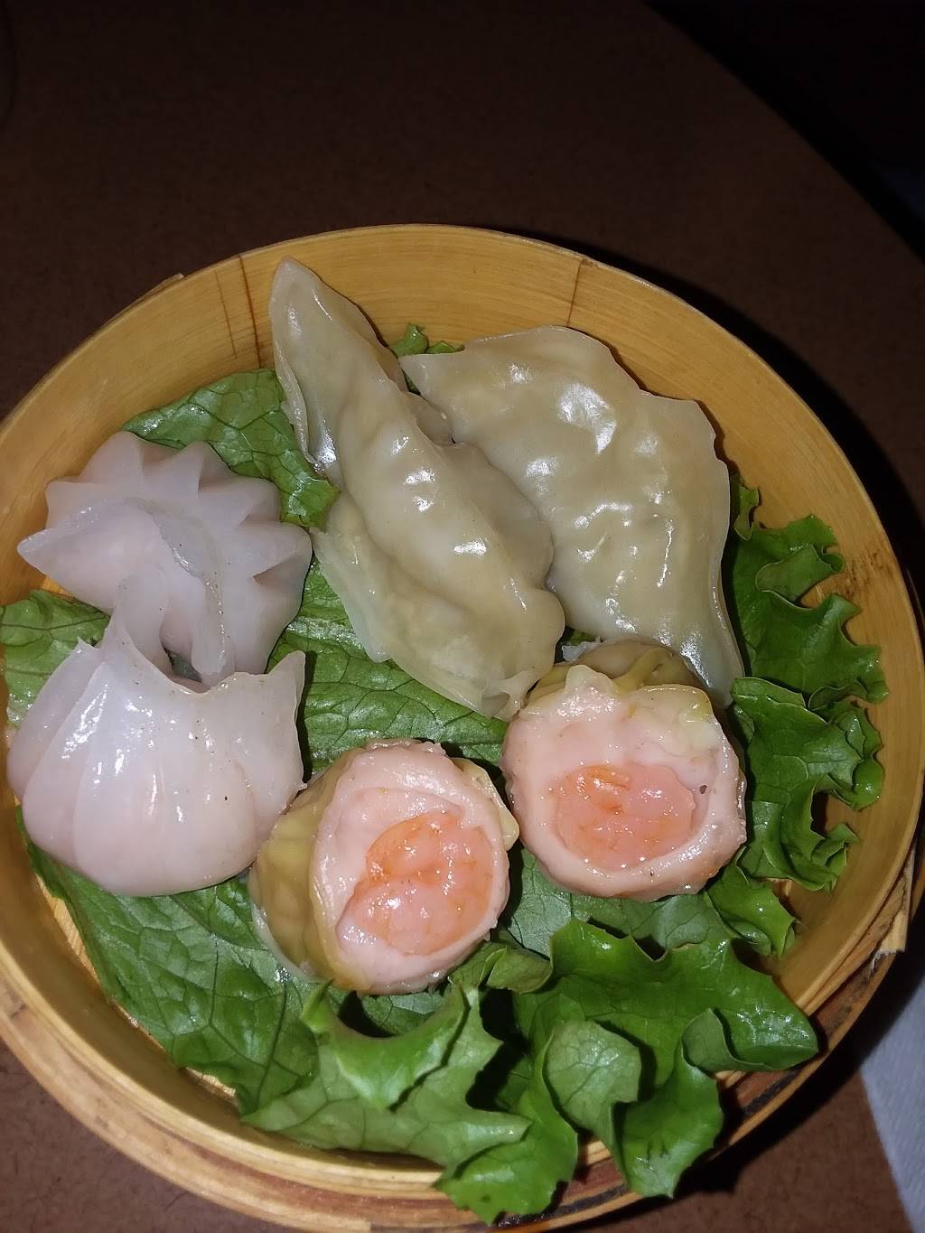 Hai Quynh Restaurant | restaurant | 324 7th St, Rockford, IL 61104, USA | 8159645353 OR +1 815-964-5353