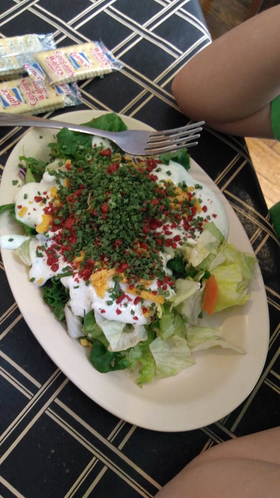 Berts Hometown Grill-Pizzeria | restaurant | 902 Tellico St S, Madisonville, TN 37354, USA | 4234422222 OR +1 423-442-2222