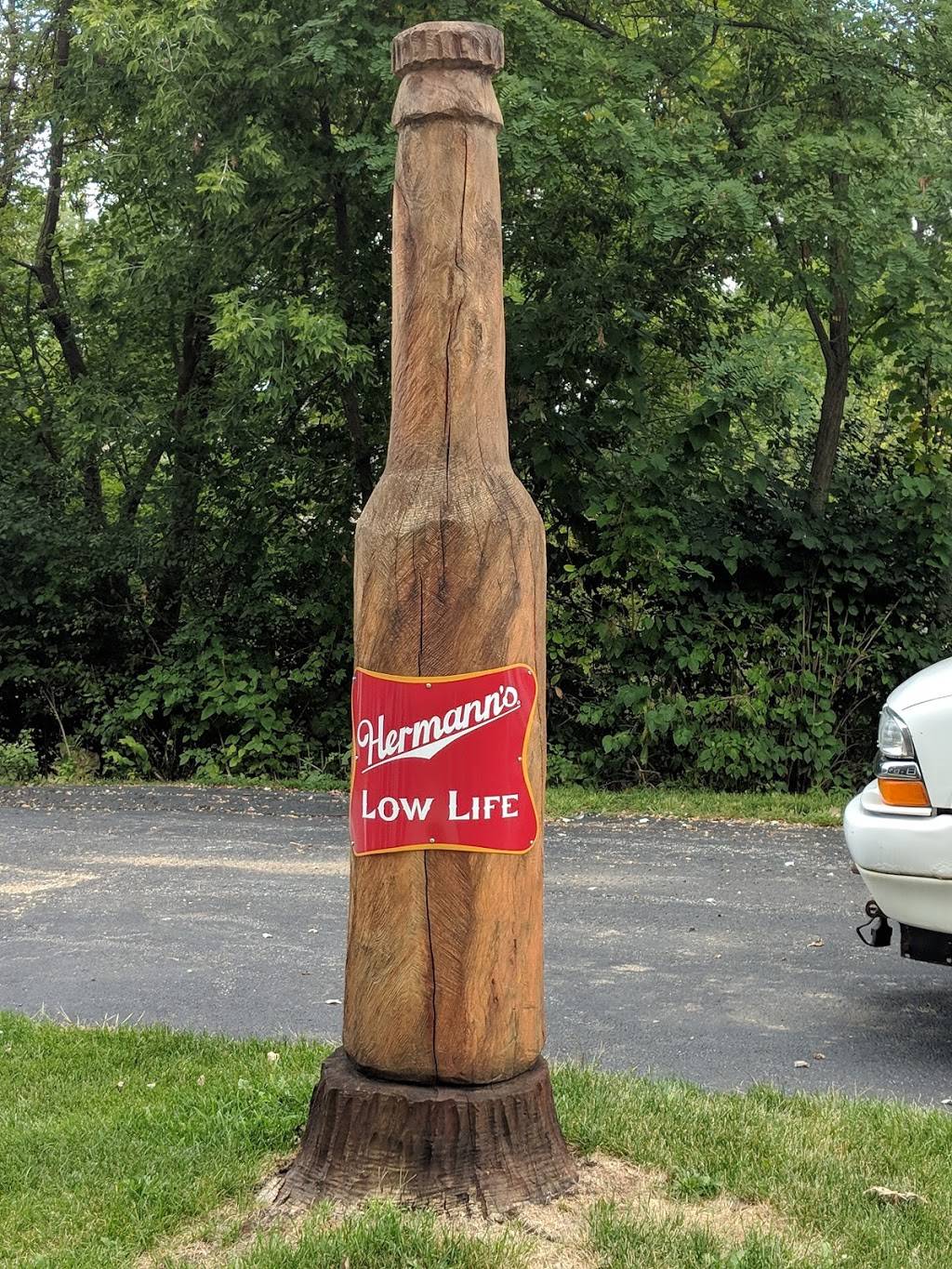 Hermanns Rest A While | restaurant | 300 Center St, Port Barrington, IL 60010, USA | 8476399644 OR +1 847-639-9644