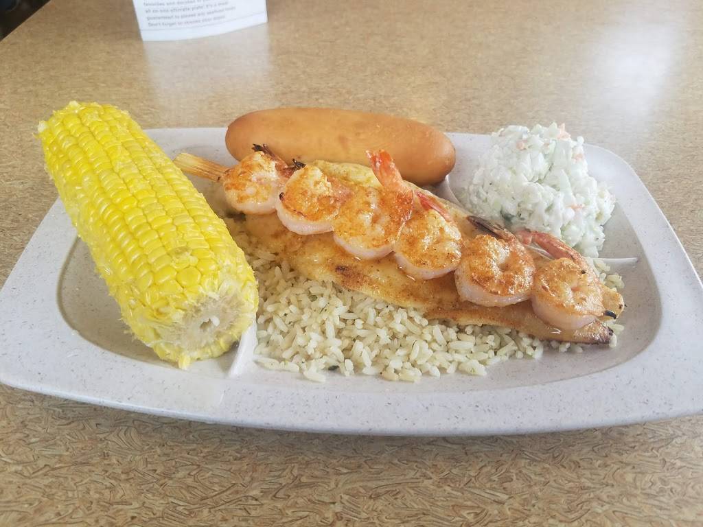 Captain Ds | restaurant | 5514 N Jim Miller Rd, Dallas, TX 75228, USA | 2143817795 OR +1 214-381-7795