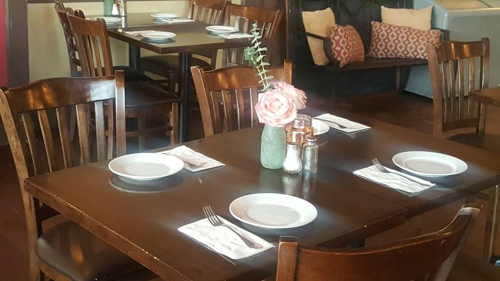 Cafe Angolo | restaurant | 82 Broadway, Lynbrook, NY 11563, USA | 5165935862 OR +1 516-593-5862