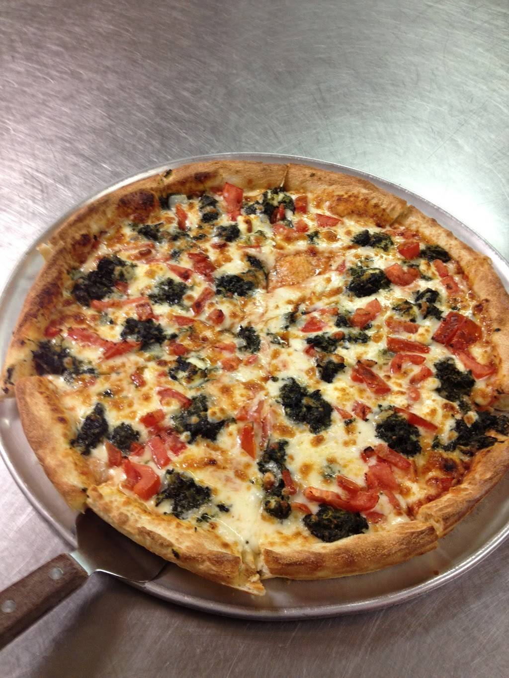 Giovannis Pizza | restaurant | 711 Miller St, Albertville, AL 35950, USA | 2568787881 OR +1 256-878-7881