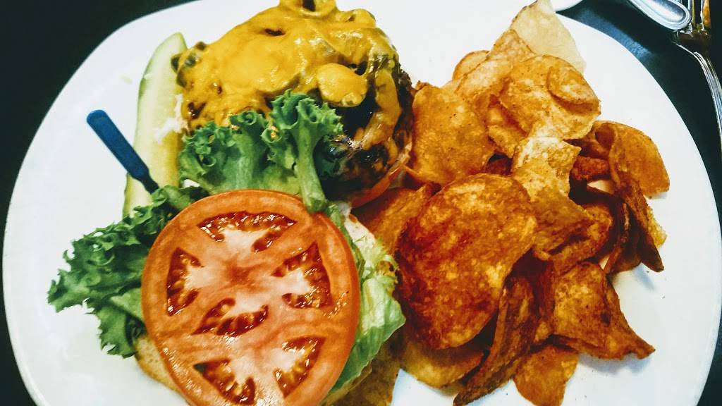 White Rose Bar & Grill | restaurant | 48 N Beaver St, York, PA 17401, USA | 7178485369 OR +1 717-848-5369