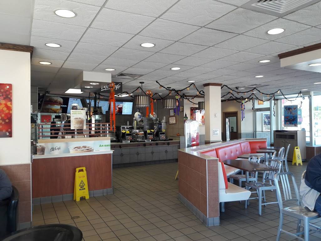 McDonalds | cafe | 1737 W Fullerton Ave, Chicago, IL 60614, USA | 7732444001 OR +1 773-244-4001
