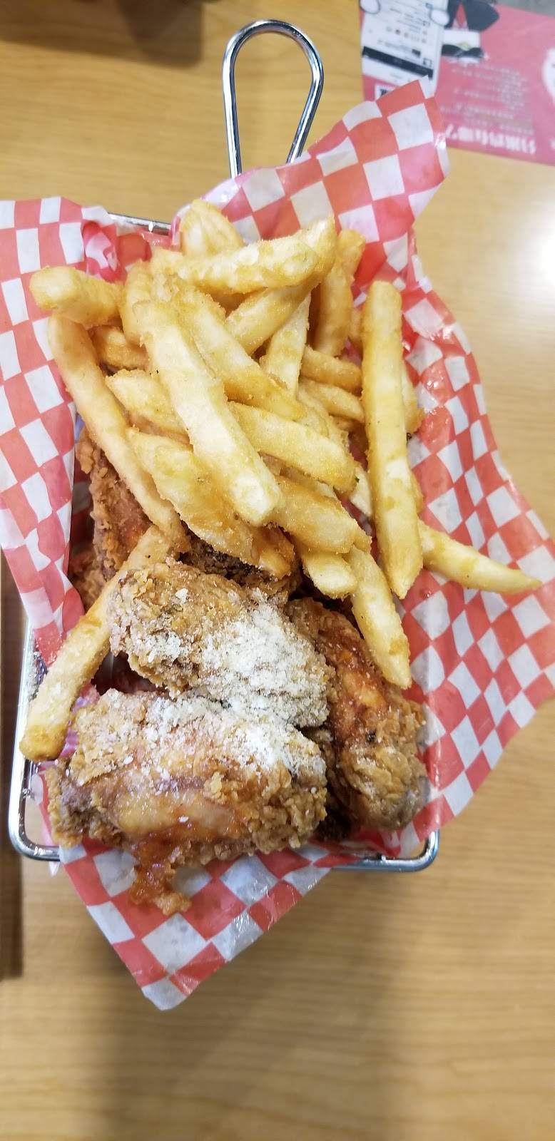 DM Chicken | restaurant | 3250, Midland Ave, Scarborough, ON M1V 0C7, Canada | 4165466035 OR +1 416-546-6035