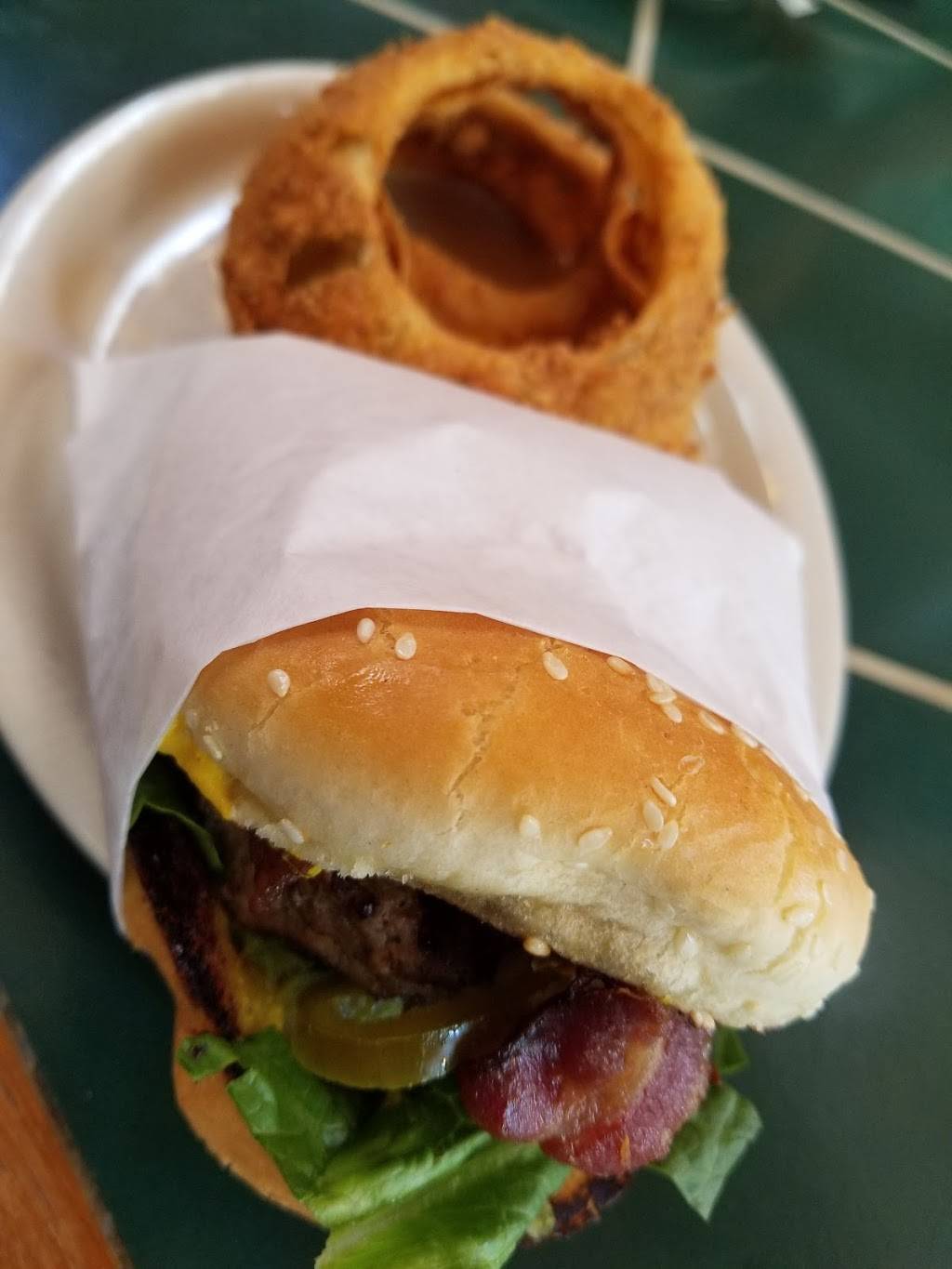 Grins Restaurant | restaurant | 802 N LBJ Dr, San Marcos, TX 78666, USA | 5122659410 OR +1 512-265-9410