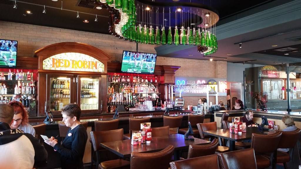 Red Robin Gourmet Burgers and Brews | restaurant | 610 Middletown Blvd, Langhorne, PA 19047, USA | 2157521000 OR +1 215-752-1000