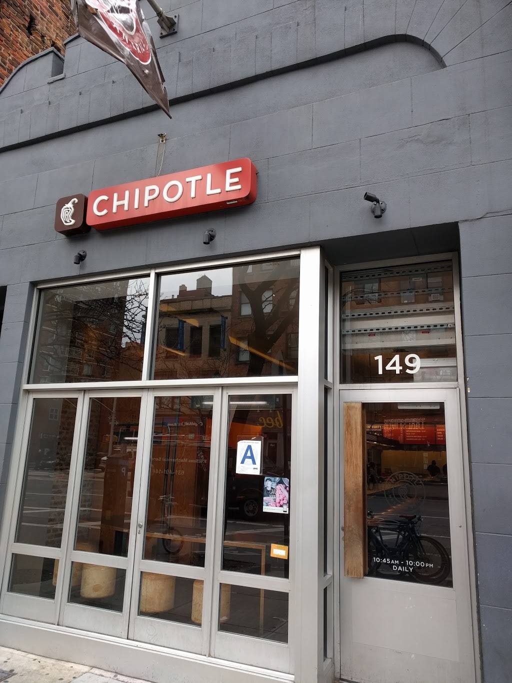 Chipotle Mexican Grill | restaurant | 149 8th Ave, New York, NY 10011, USA | 2126204015 OR +1 212-620-4015