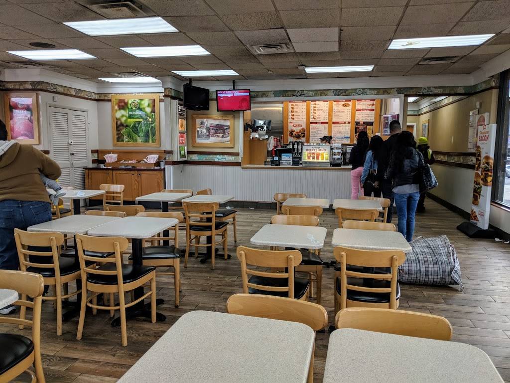 Wendys | restaurant | 7513 Greenbelt Rd, Greenbelt, MD 20770, USA | 3014747131 OR +1 301-474-7131