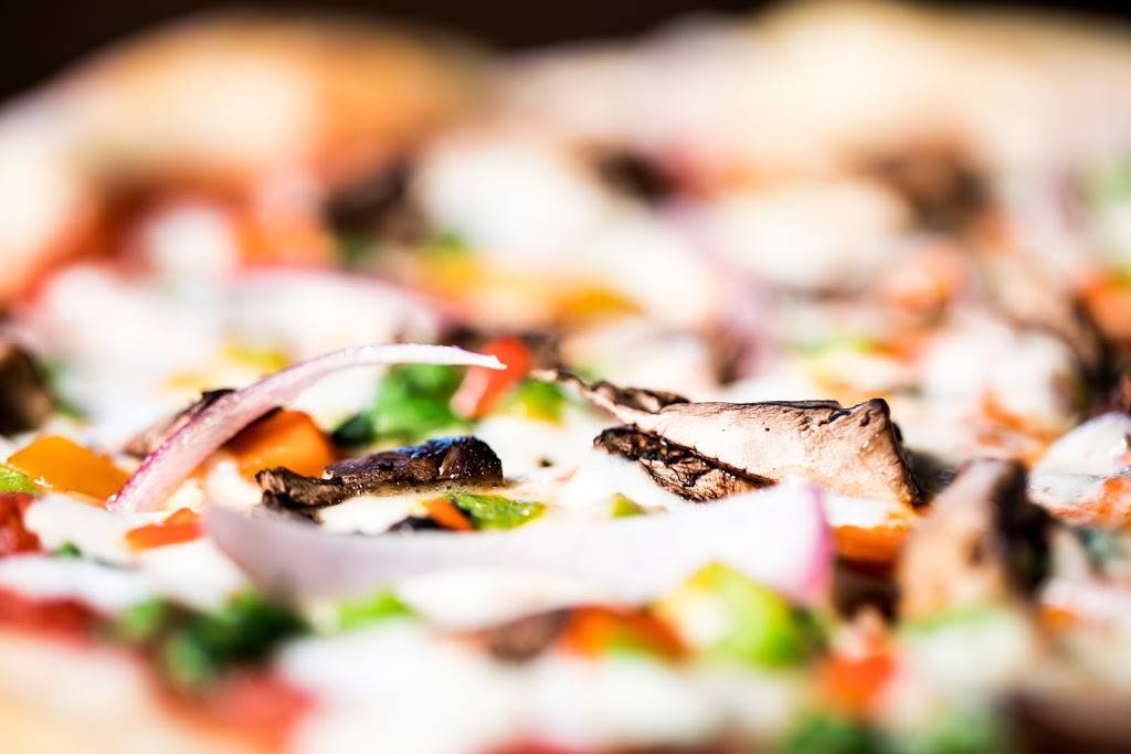 Delicio Coal Fired Pizza @ Hoppin Vines | restaurant | 8150 Montgomery Rd, Madeira, OH 45243, USA | 5137922625 OR +1 513-792-2625