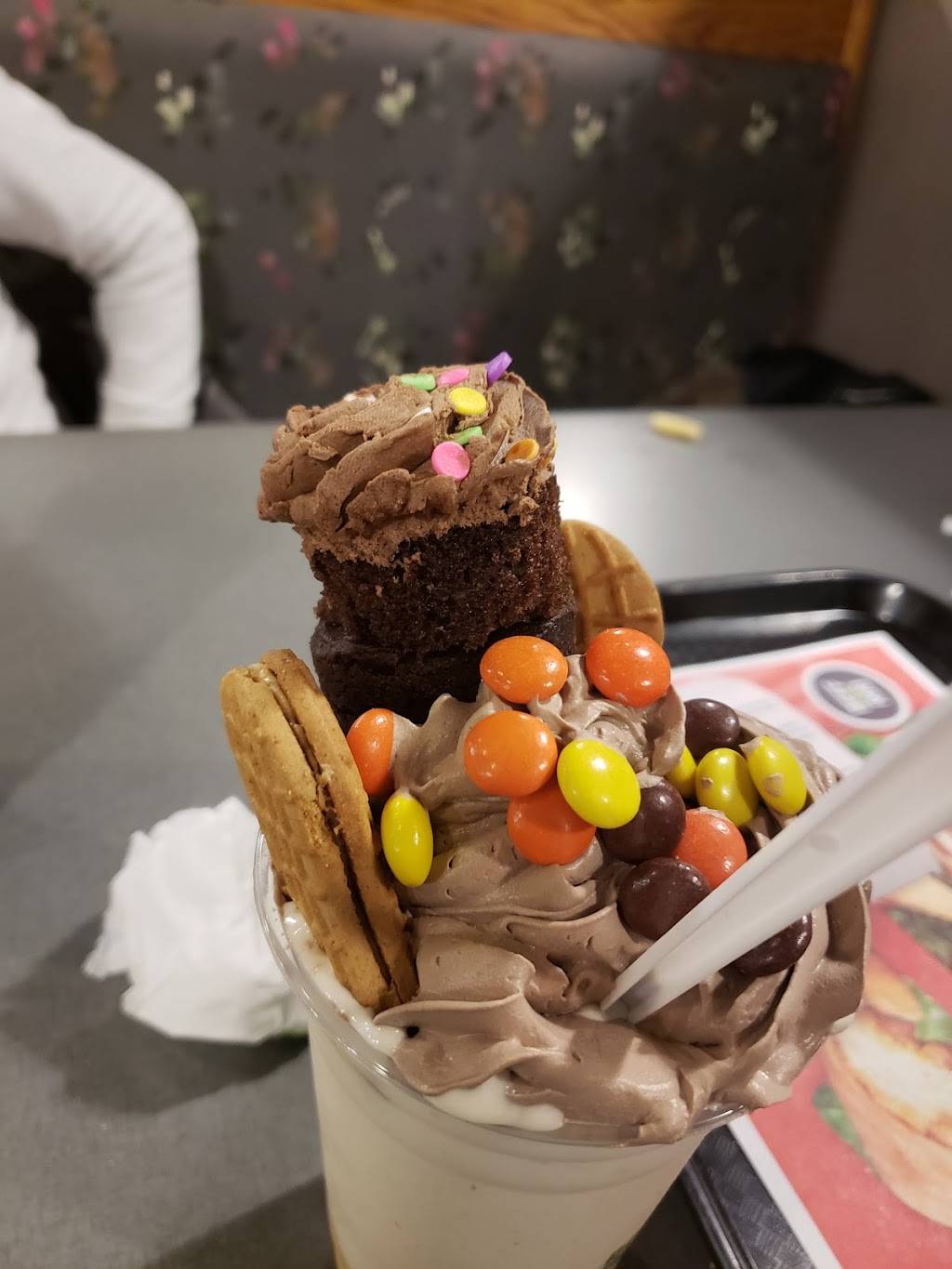 Beef-A-Roo | restaurant | 6593 Lexus Dr, Rockford, IL 61108, USA | 8152296600 OR +1 815-229-6600