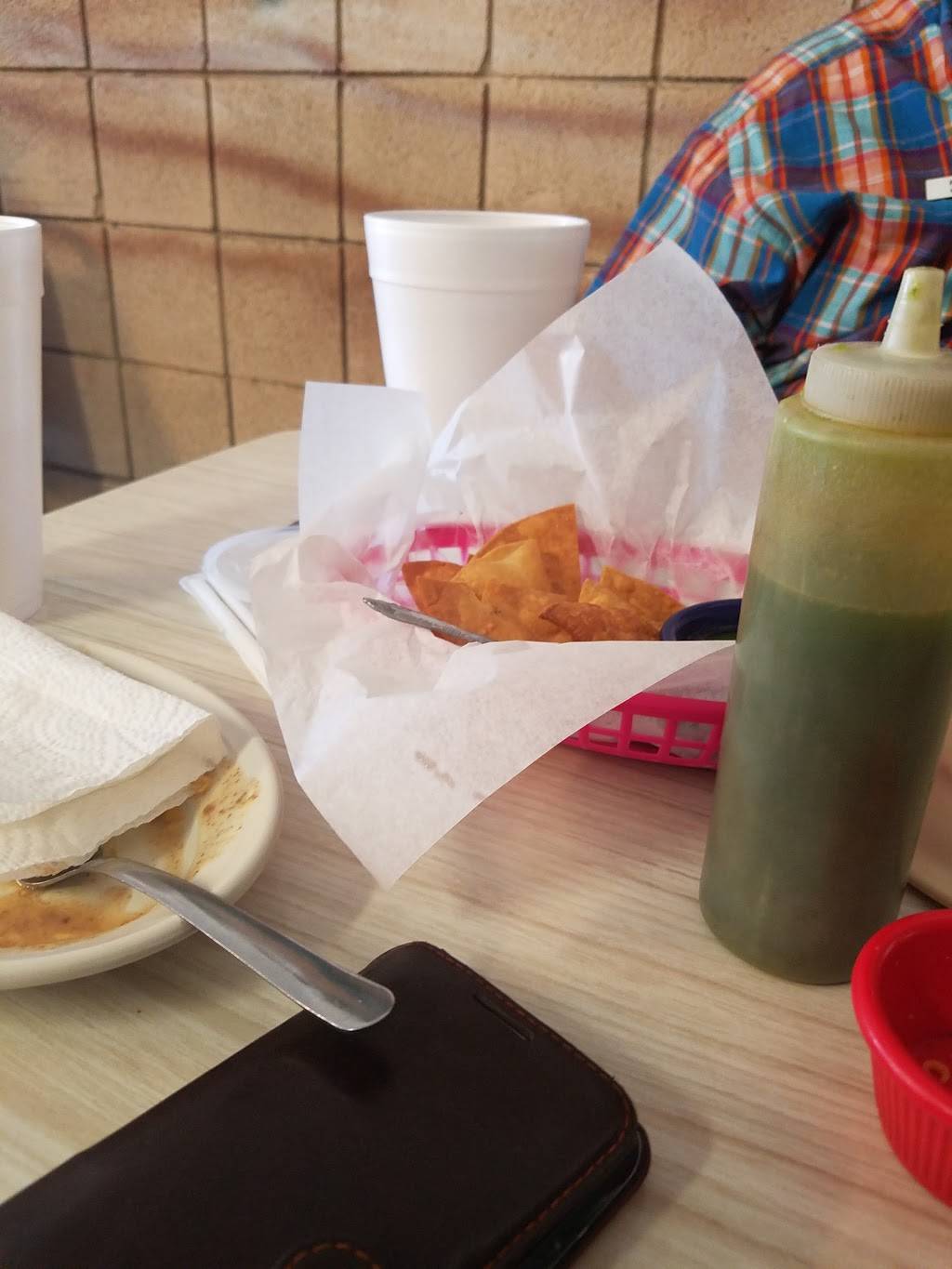 Hannas Kitchen | restaurant | 1101 N Walnut Ave, New Braunfels, TX 78130, USA | 8306258030 OR +1 830-625-8030